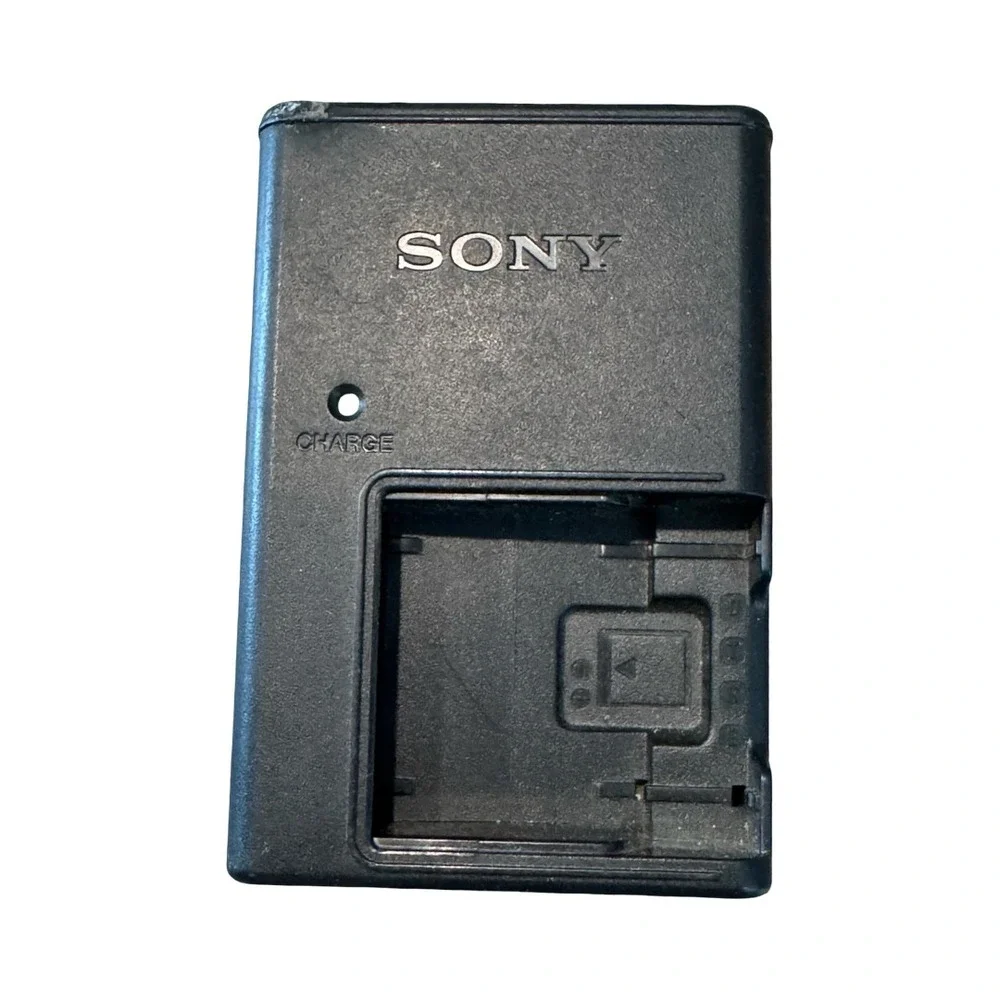 Genuine Sony BC-CSD Battery Charger Black Cyber-shot NP-BD1 NP-FD1 NP-FT1 NP-FR1